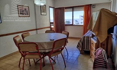 Departamento 2 ambientes con cochera cubierta y vista al mar!!!