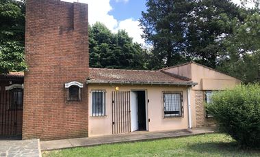 Casa en  QUINTA EN VENTA VILLA ELISA