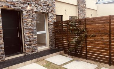 Casa - Duplex - Venta - City Bell