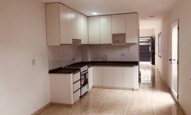 Casa - Duplex - Venta - City Bell