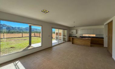 VENTA Casa 3 dormitorios AS 4. Almasierra. JK