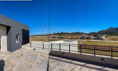 VENTA Casa 3 dormitorios AS 4. Almasierra. JK