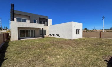 VENTA Casa 3 dormitorios AS 4. Almasierra. JK