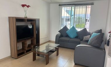 Amueblada casa quinta real