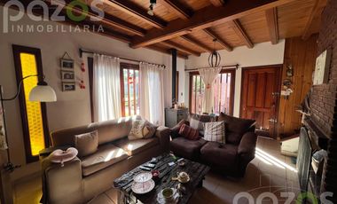 Casa Alpina con depto al fondo