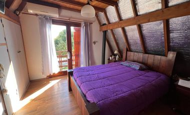 Casa Alpina con depto al fondo