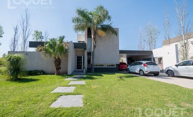 Casa en Country aires del llano