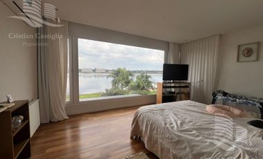 Casa en Venta en Barrio Santa Clara