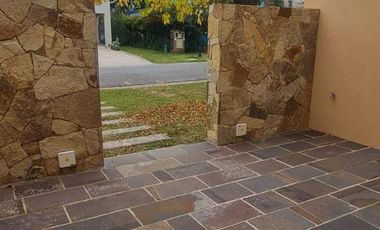 Casa en Venta en Barrio Santa Clara