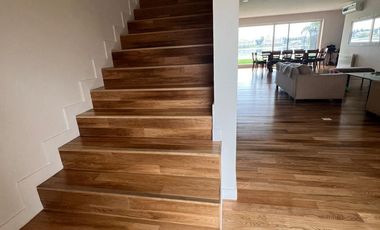 Casa en Venta en Barrio Santa Clara