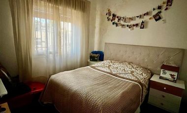 VENTA CASA TRES DORMITORIOS CON COCHERA PATIO EN BARRIO LAS HERAS