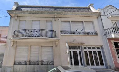 Venta  Casa 4 Dormitorios, Oficina, Patio, 4 Baños cochera en Victoria