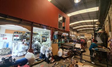 Nave Industrial - Depósito - Local - San Isidro - Venta