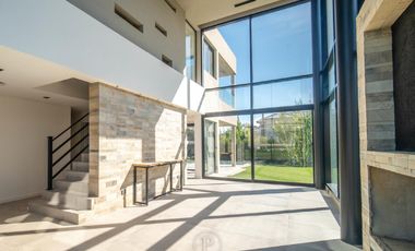 Excelente Casa en Rumenco Joven