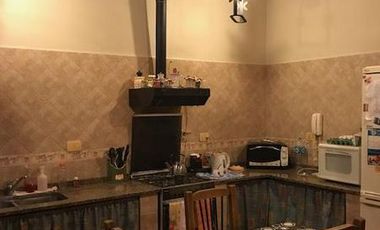 Garzon al 1600  - Luis Guillon