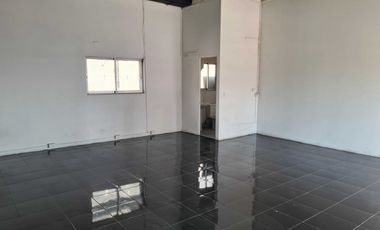 Céntrico local comercial en La Florida