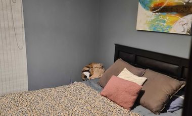 Amplia casa con hermosos jardines