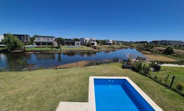 Casa en El Canton - Golf