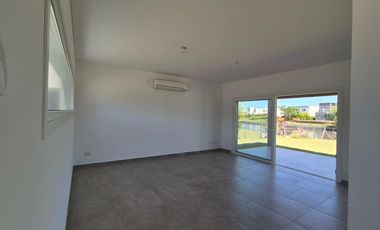 Casa en El Canton - Golf