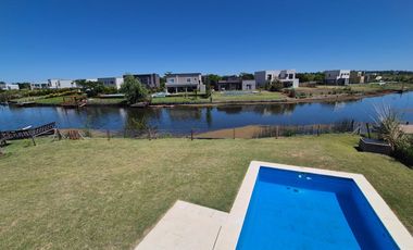 Casa en El Canton - Golf