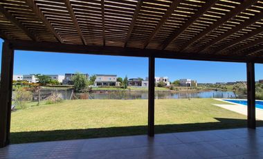 Casa en El Canton - Golf