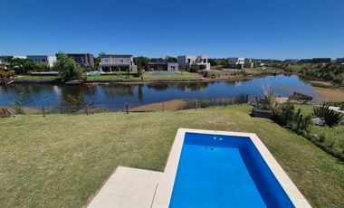 Casa en El Canton - Golf