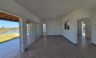 Casa en El Canton - Golf