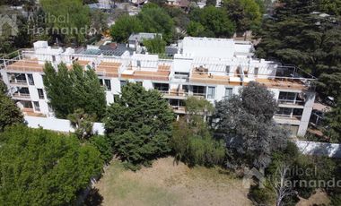 Venta de Departamento 2 AMBIENTES, 2 BAÑOS, Moreno, con patio, mini piscina y cochera