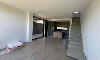 Duplex en Paseo del Norte