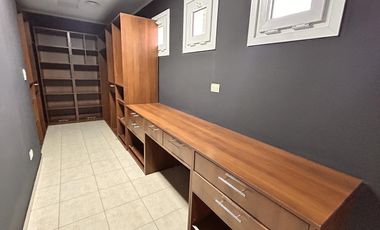 excelente Propiedad con Piscina a la Venta en Fincas de Iraola