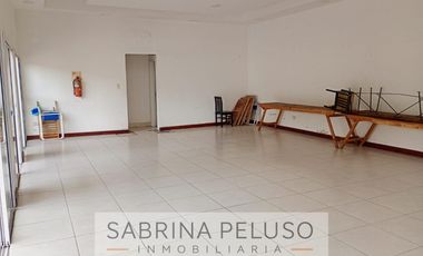 Venta Dpto. 2 Amb con patio y cochera -Complejo Solares I- Moreno