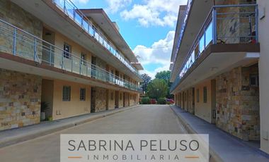Venta Dpto. 2 Amb con patio y cochera -Complejo Solares I- Moreno