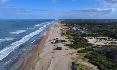 En Venta Casa a Metros de la Playa de Costa Esmeralda Pinamar