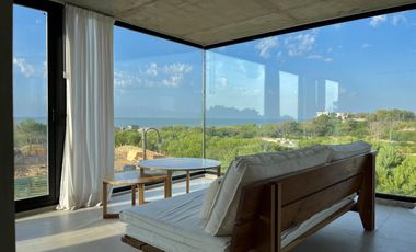 En Venta Casa a Metros de la Playa de Costa Esmeralda Pinamar