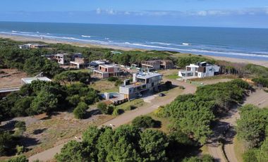 En Venta Casa a Metros de la Playa de Costa Esmeralda Pinamar