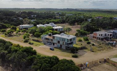 En Venta Casa a Metros de la Playa de Costa Esmeralda Pinamar