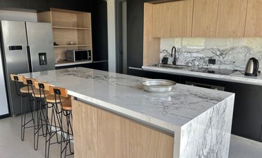 En Venta Casa a Metros de la Playa de Costa Esmeralda Pinamar