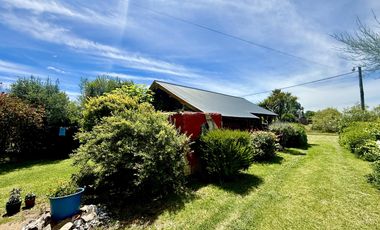 Casa + Quincho con gran parque, a metros del lago!