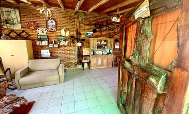 Casa + Quincho con gran parque, a metros del lago!