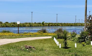 Casa + Quincho con gran parque, a metros del lago!