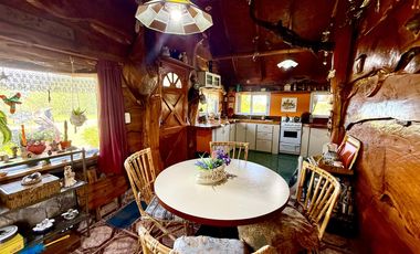 Casa + Quincho con gran parque, a metros del lago!