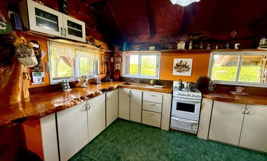 Casa + Quincho con gran parque, a metros del lago!