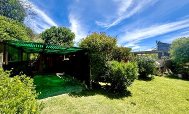 Casa + Quincho con gran parque, a metros del lago!