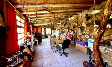 Casa + Quincho con gran parque, a metros del lago!