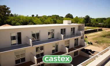 Departamento dos ambientes en  venta en Saravi Village