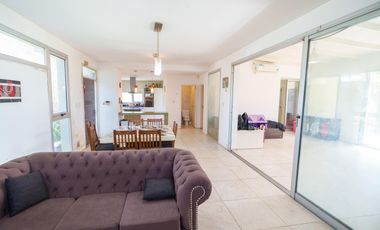 Casa en  Venta en Barrio privado en La Plata