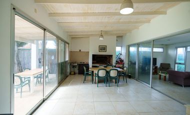 Casa en  Venta en Barrio privado en La Plata