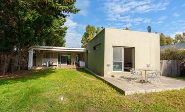 Casa en  Venta en Barrio privado en La Plata