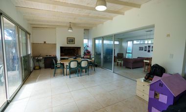 Casa en  Venta en Barrio privado en La Plata