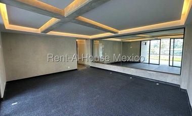 Departamento en Venta en Avenida de las Fuentes, Lomas de Tecamachalco RU 25-2573.
